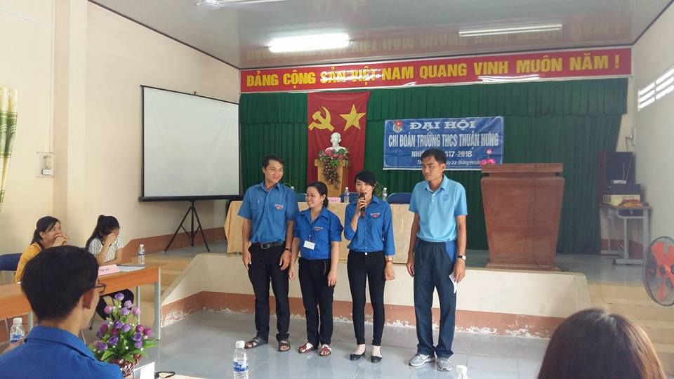 Đại hội chi Đoàn trường THCS Thuận Hưng năm học 2017-2018